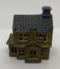 Vintage A.C. Williams Cast Iron Colonial House Still Coin Bank
