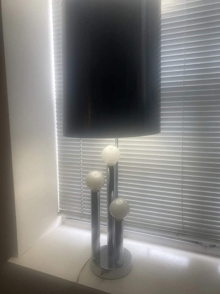 Mid-Century Modern Robert Sonneman Chrome Three Bulb Table Lamp 1970s - Image 4 of 4