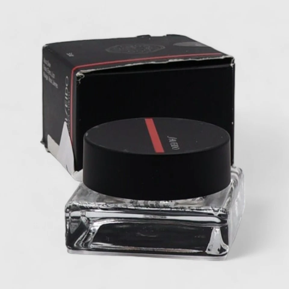 Shiseido Ginza Tokyo Aura Iluminador de Rosto, Olhos, Lábios 02 Solar 0,16 oz - Imagem 3 de 4