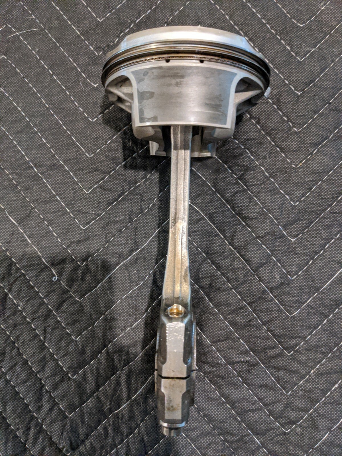 Ferrari 458 Piston w/ Connecting Rod , RH Cylinder Bank 260683