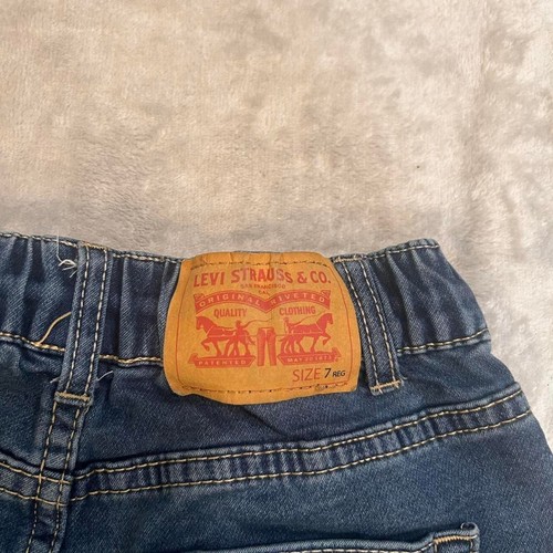 Levi-s Blue and Navy Jeans - Picture 5 of 5