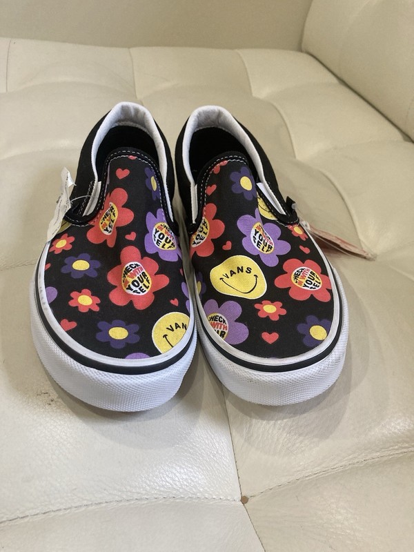 New Van's Hey! You're Awesome! Flowers Smiley Check with Your Self, M 4.5; W 6