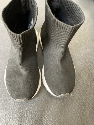 Children's Pull on trainers River Black Great condition