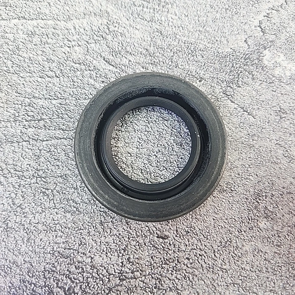 3x GM 9778371 se adapta a Select 1965-70 Pontiac Buick sello de rueda trasera genuino OEM NOS Foto 2 de 4