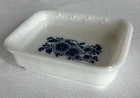 Vintage Avon 1970’s Delft Blue Milk Glass 3”x 4” Soap Dish~ Excellent!