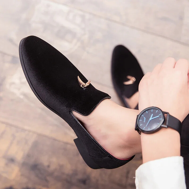 SAOLA Mocassini eleganti moda a punta in velluto scarpe uomo casual eleganti formali calzature