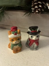 Cracker Barrel Christmas Cats mini Salt & Pepper Shakers