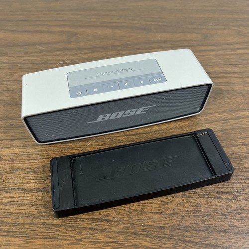 Bose SoundLink Mini Bluetooth Wireless  Speaker Red Battery Light For Parts