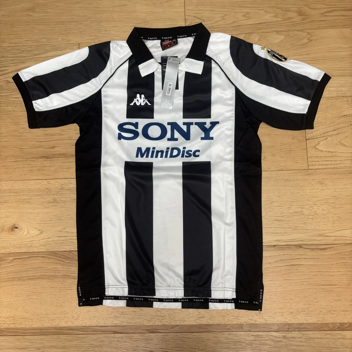 Juventus Kappa In International Club Soccer Fan Apparel