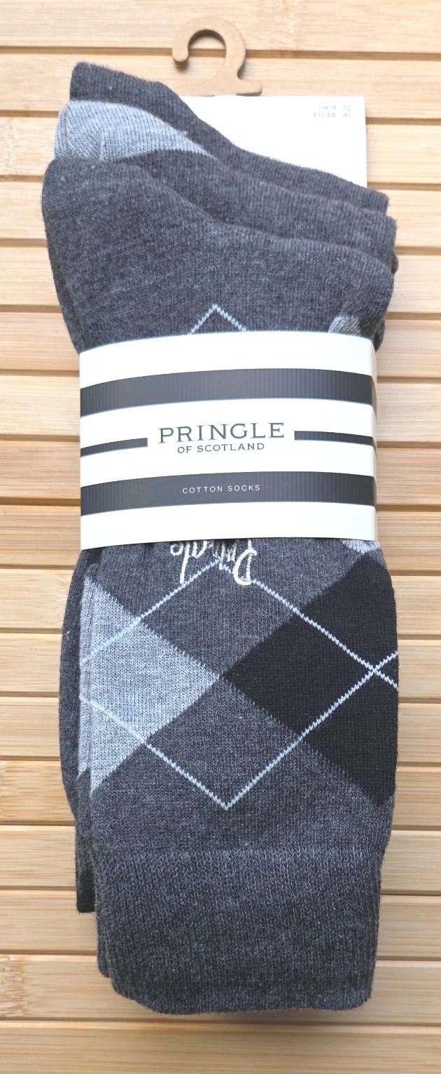 Pringle Of Scotland Men's Cotton Crew Socks , Pack of 3 pairs, UK 9 - 12
Opens in a new window or ta