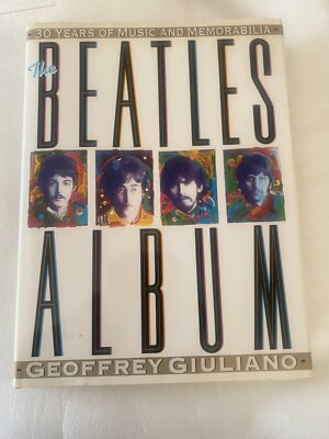 アート・デザイン・音楽 The Beatles Album by Geoffrey Giuliano
