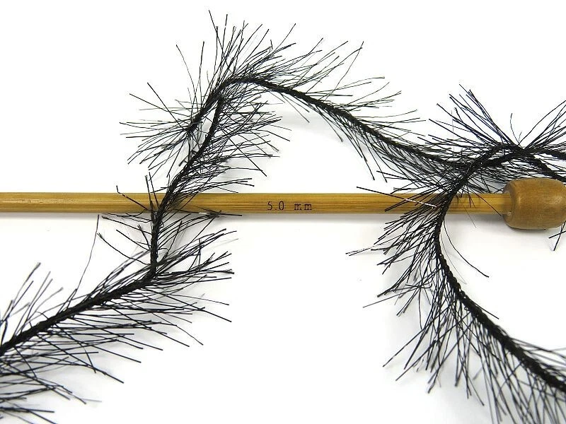 Пряжа для ресниц Black Eyelash Dazzle 50 г 82310 Ice Yarns Metallic Sparkle 60 ярдов - Изображение 3 из 4