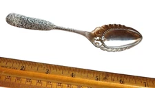 1880 Pairpoint Mfg Co Ornate Silver Plated Dresden Scalloped Fruit Spoon