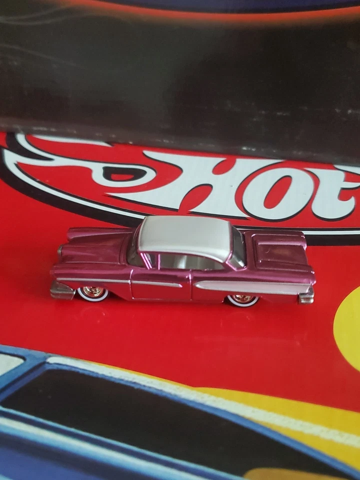 Hot Wheels Classics Series 5 Boxed Set CHASE '58 Edsel in Pink with Real Riders - Image 3 of 4