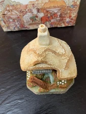 David Winter First Born Cottage  British Hand made and Hand Painted DFW 01 2003