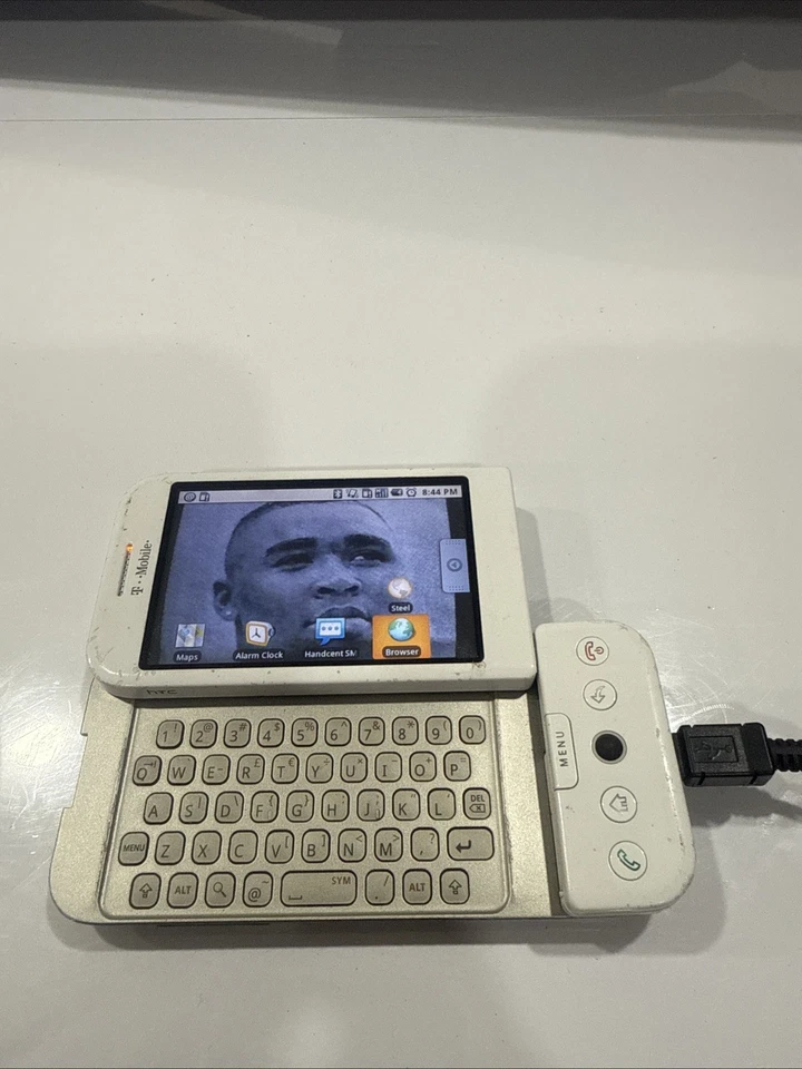 Smartphone HTC Dream Google G1 (DREA100) 128MB - Blanco (T-Mobile) - J4619 Foto 3 de 4