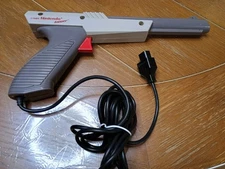 Nintendo Zapper 1985 Original Duck Hunt Gun NES-005 Gray Pre Owned