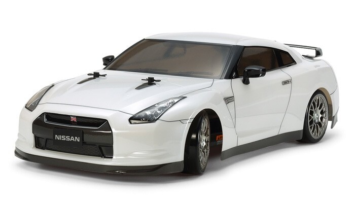 Tamiya RC 1/10, Nissan GT-R TT-02D Chassis Drift Spec 4WD 1/10