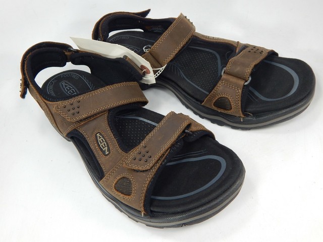 earth black sandals