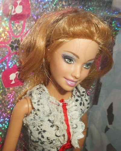 Mattel Barbie Fashion Fever: Eye to Eyelet Sommerpuppe M4227 L9535 Style Friends - Bild 1 von 12