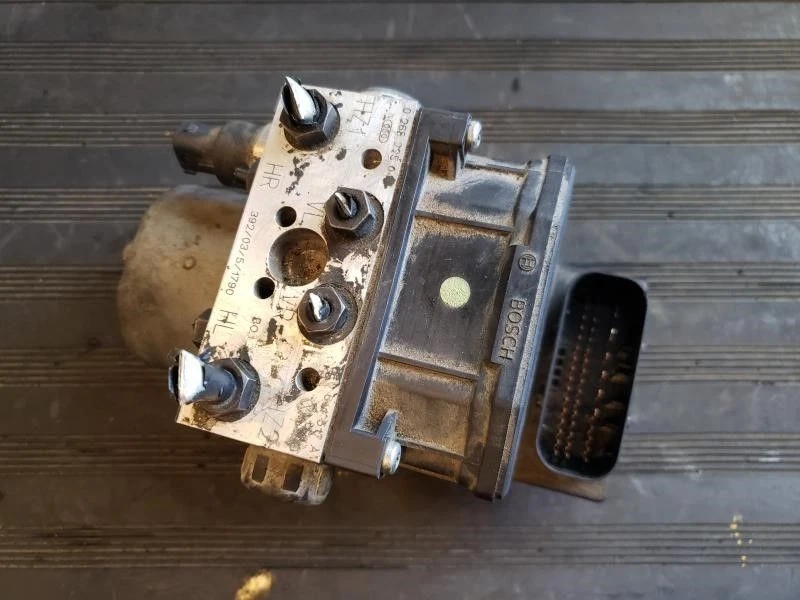 2003-2006 AUDI A4 ABS Anti-Lock Brake Pump Module Assembly OEM - Imagem 4 de 4