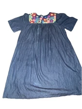 Go Softly Patio Dress 1X Blue Denim Floral Embroidered Pockets Flower Power