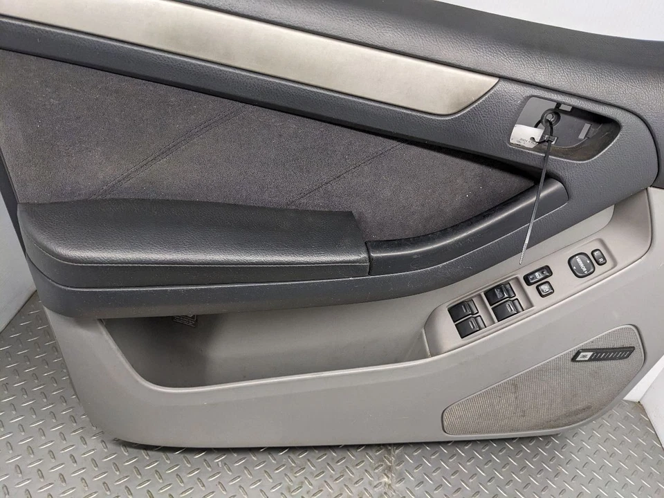 2003-2005 4 Runner Driver LH Left Front Door Trim Panel 1170285 - Image 4 of 4