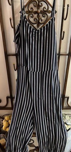 Abercrombie Kids- Girls Size 9-10, Dark Blue And White Striped Jumpsuit-CUTE!! - Picture 4 of 8