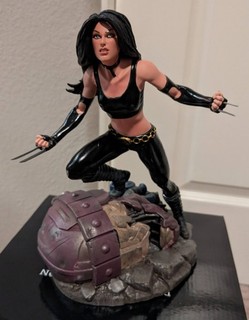 Marvel X 23 Resin Statue #181 of 3000 Premier Collection by Diamond Select Toys