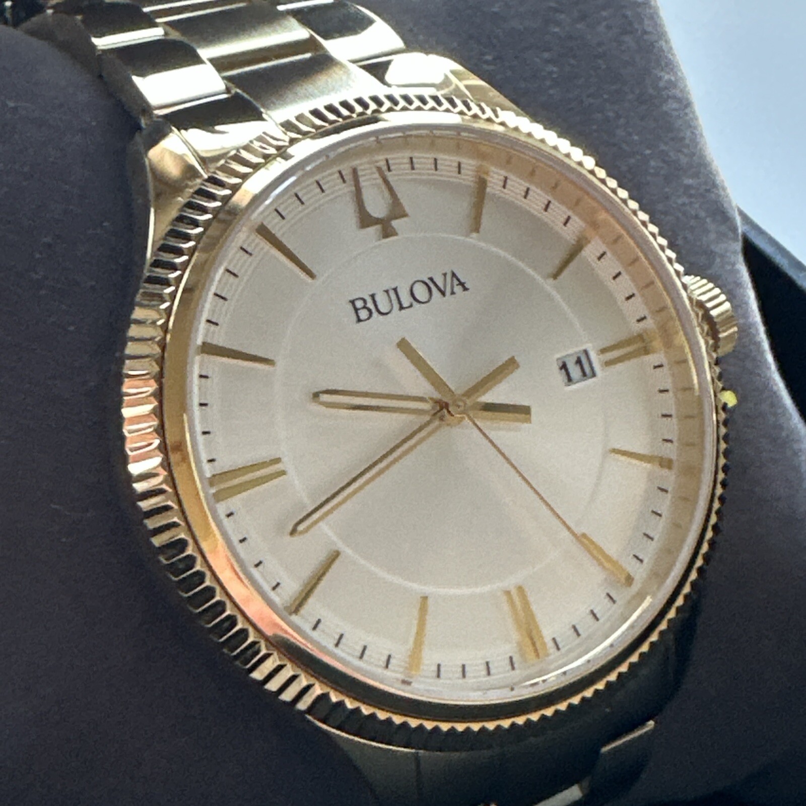 Bulova Mens Gold Tone Stainless Steel Bracelet Watch 97b227 image 5