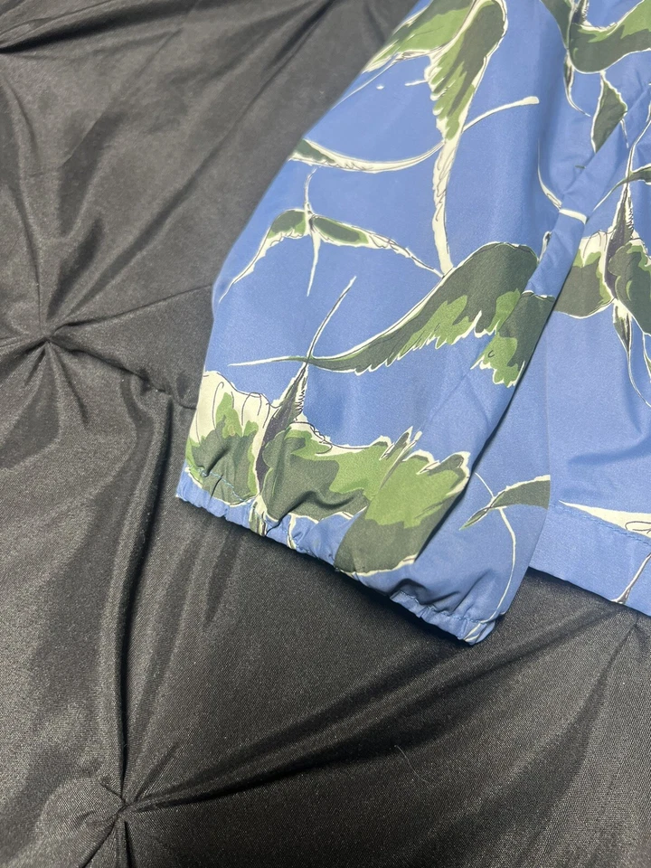 valentino mens jacket⭐️brand New⭐️100% Authentic ⭐️ Size L⭐️ - Image 3 of 4