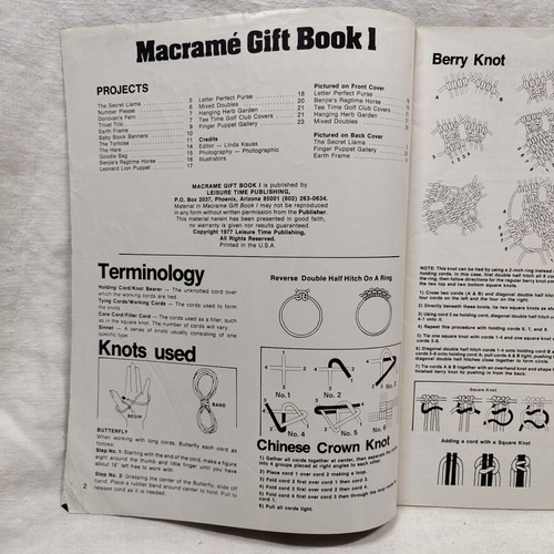 Rare Vtg 1977 MACRAME GIFT BOOK 1 Knotting Craft Pattern Instructions MM221 - Picture 2 of 24
