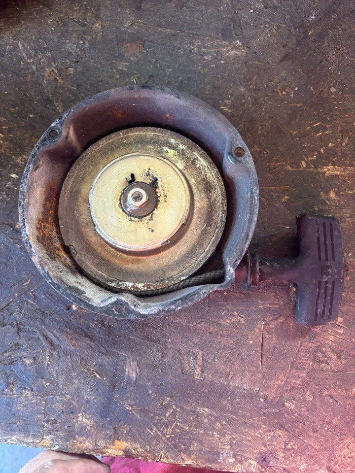 Arctic Cat Cheetah 340 1975 motor arranque retroceso cuerda assebly polea resorte cov Foto 2 de 3