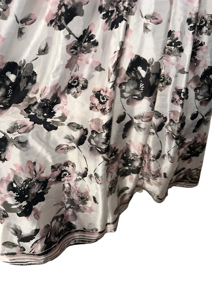 Vestido recortado Blondie Nites Stacy Sklar Illusion con falda floral Charmeuse talla 1 Foto 3 de 4