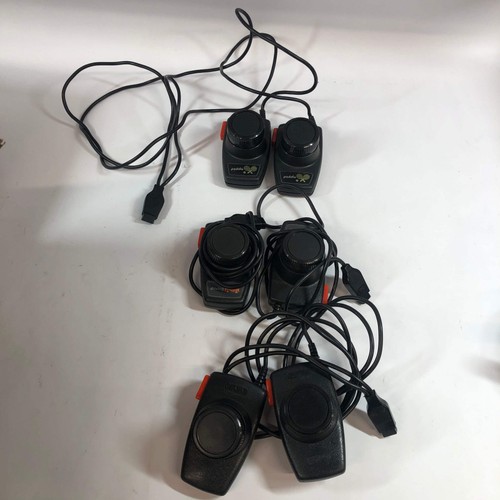 Sistema videocomputer Atari CX-2600-A con giochi e molti controller - Foto 3 di 12