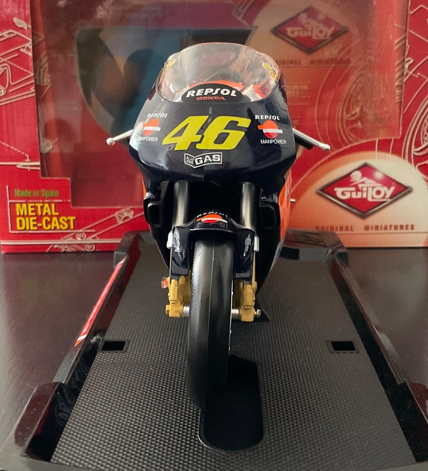 Honda RC 211V Valentino Rossi 1/10 Guiloy - Immagine 2 di 4