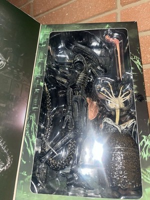 NECA Alien Xenomorph Big Chap New In Box Action Figure