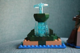 LEGO Pirates of the Caribbean Fountain Of Youth 4192 Set Only NO Minifigures Box