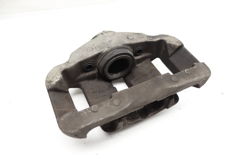 2004-2006 BMW 760I - Front Right Brake Caliper 6756304 - Image 3 of 4