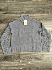 Universal threads Women  s Small Short Gray Sweater NWT