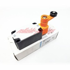 ONE Siemens 3SE2120-1GW position switch NEW