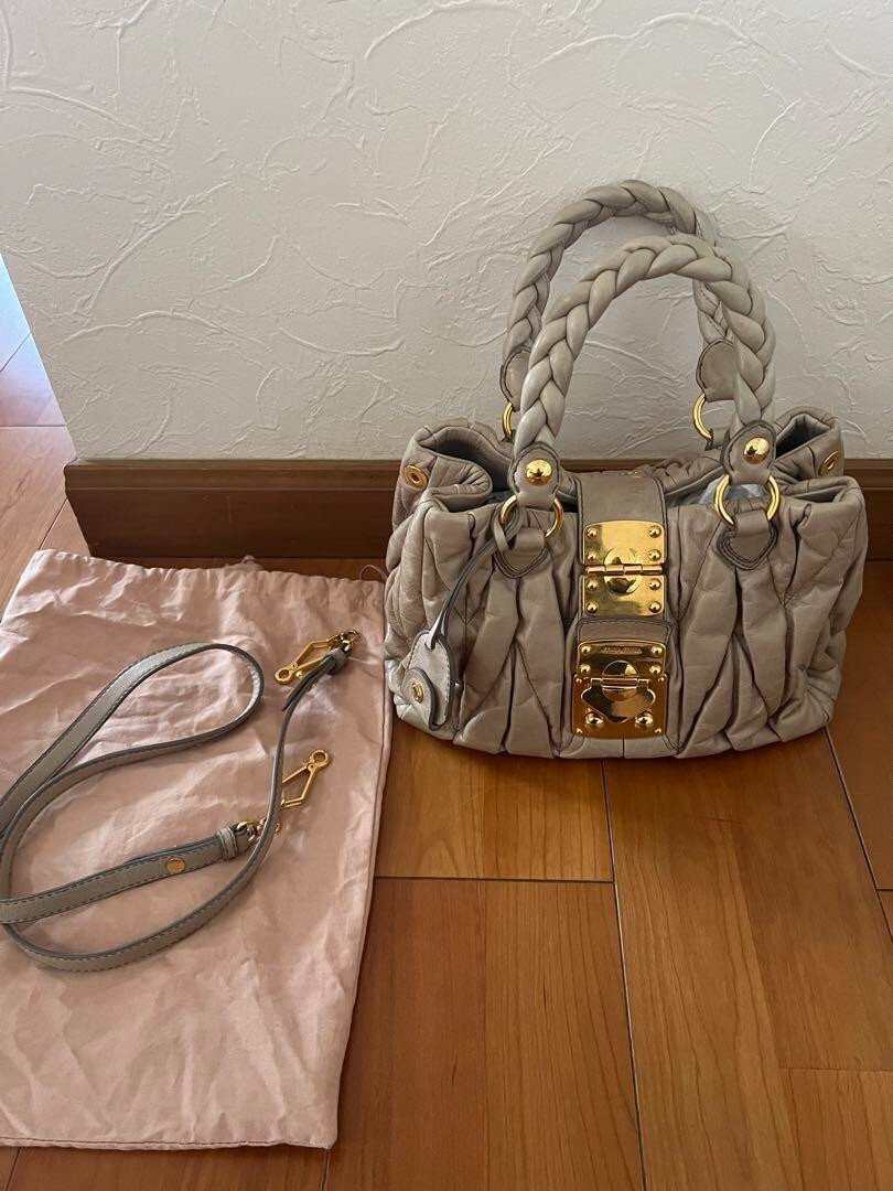 バッグ MIU MIU MATELASSE LEATHER 2WAY HAND BAG Auth MIU MIU Matelasse 2Way Shoulder Handbag Beige Leather