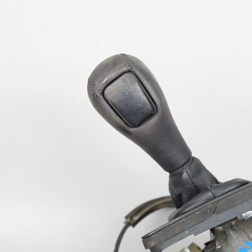 2002-2006 BMW 325i 330i Automatic Gear Selector Shifter 25167515261 OEM Used - Image 4 of 4