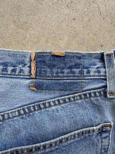 Vtg Levis 501 Blue Denim Jeans W 34 - 35 L 34 Button Fly Red Tab Y2k Grunge 2005 - Picture 10 of 23