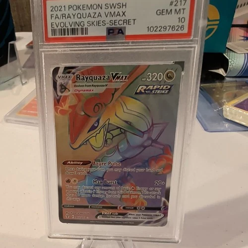 Pokémon Rayquaza VMAX 217/203 Secret Rainbow Rare Evolving Skies, PSA 10