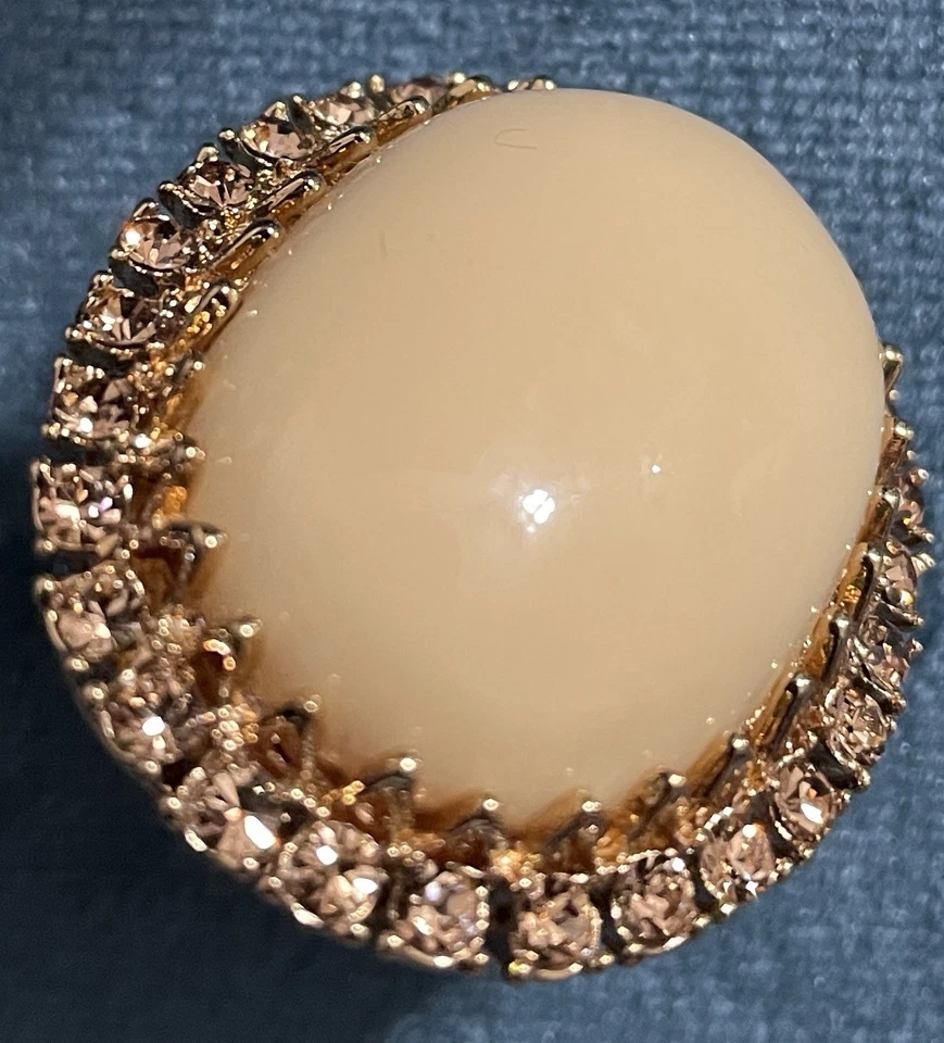 Firmado Rachel Zoe-bonito cabujón ovalado-anillo talla 10-usado-se vende por $40.00 Foto 3 de 4