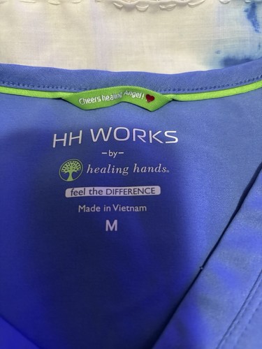H H Scrubs By Healing Hands Size Medium Top Blue Very Soft Short Sleeves Pockets - Picture 3 of 10