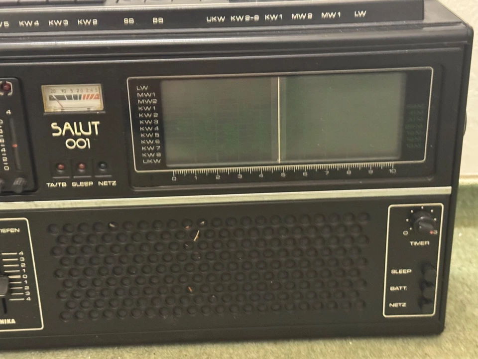 Weltempfänger Salut 001 Radiotehnika UKW MW KW UdSSR Sowjetunion Vintage Radio - Bild 4 von 4