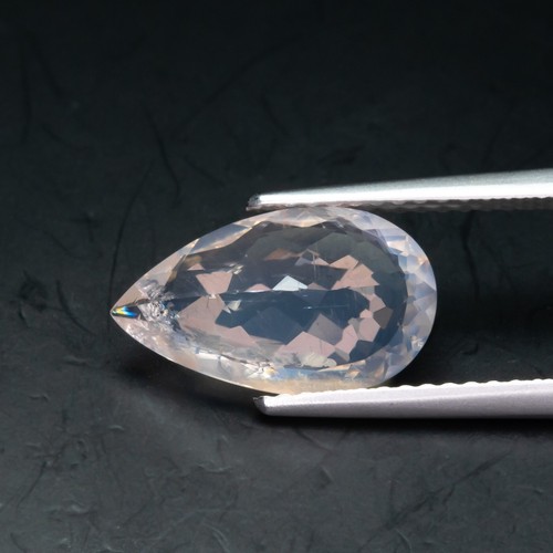 Showering! 2.35 ct Blue Moonstone Pear Cut Yellowish Blue Faceted Gemstone India - Picture 2 of 6
