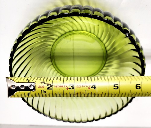 Vtg Avocado Green Glass Bowl - Picture 6 of 6